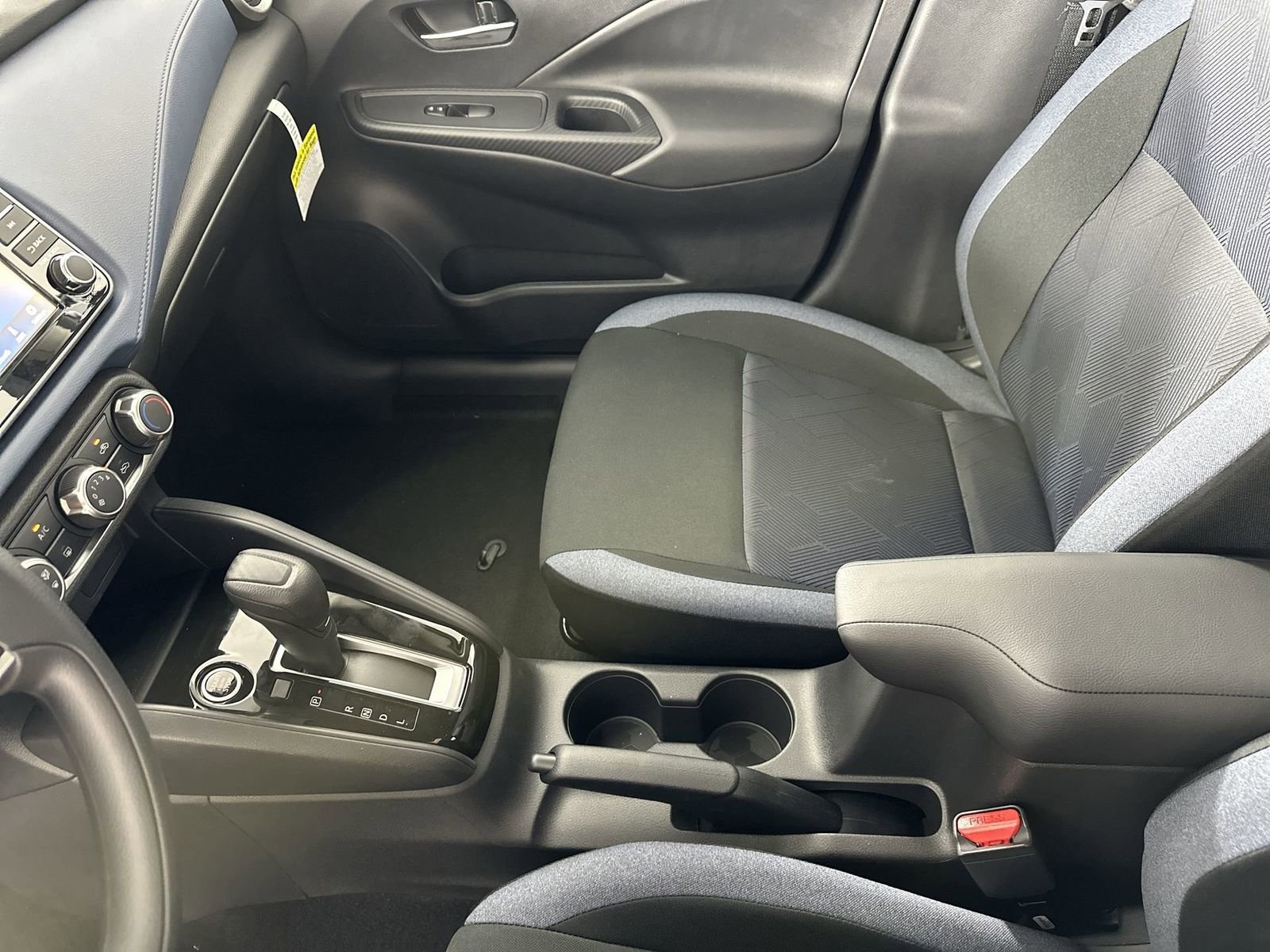 New 2025 Nissan Versa SV w/ Trunk Package FWD image 21