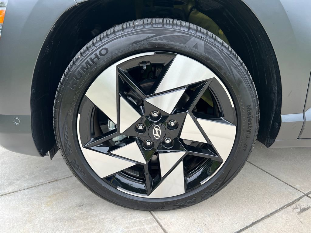Certified 2024 Hyundai Kona Limited FWD image 25