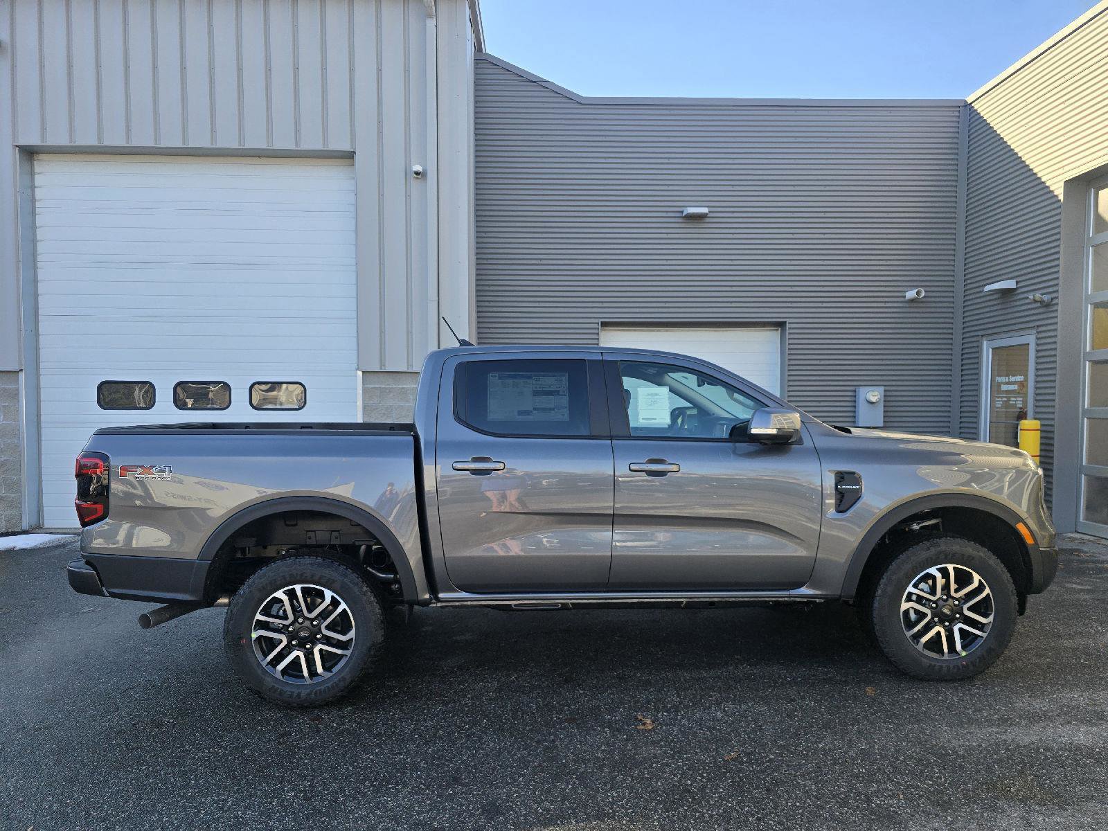 New 2025 Ford Ranger Lariat w/ FX4 Off-Road Package image 7