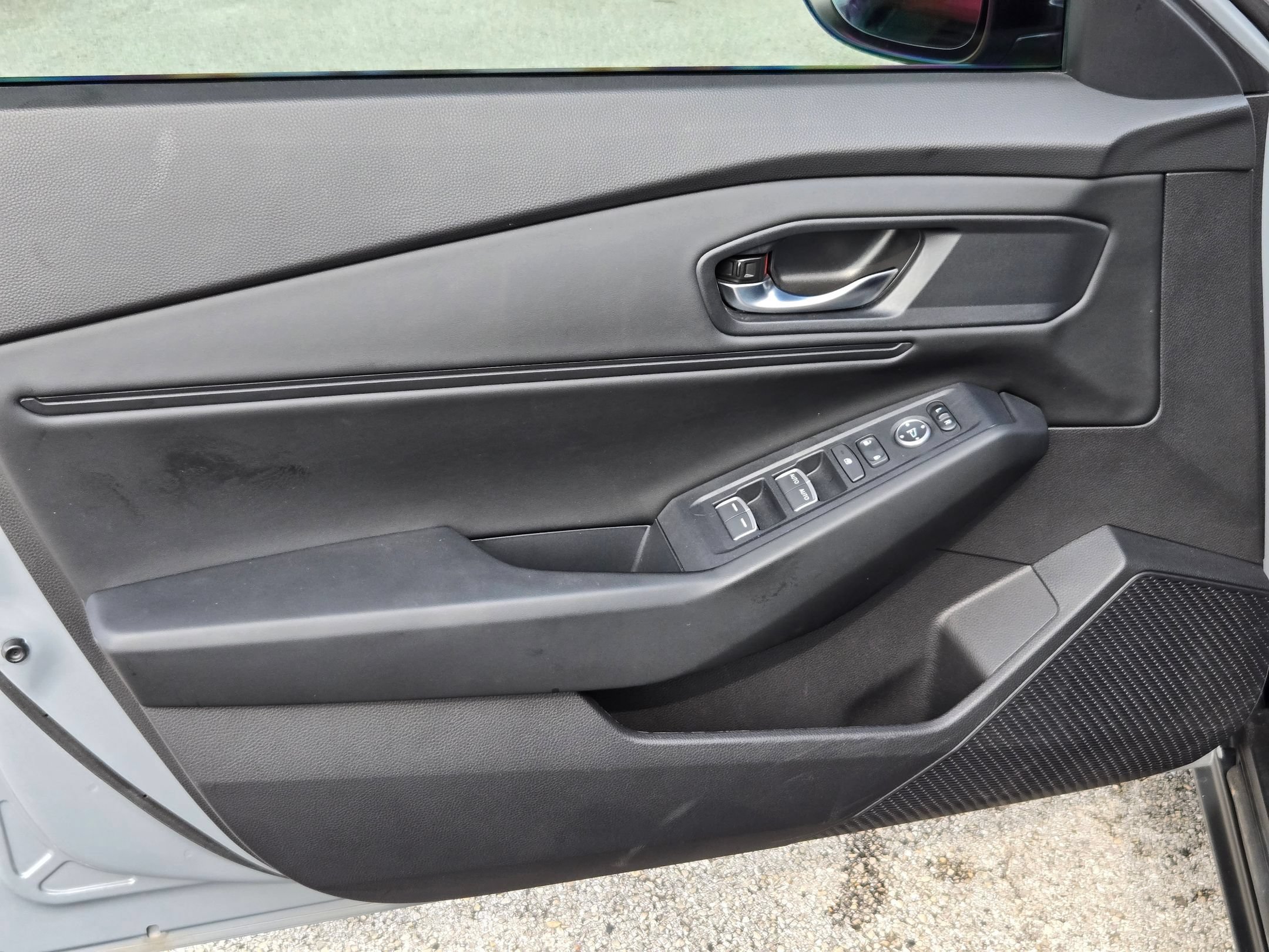 Used 2025 Honda Accord SE image 10