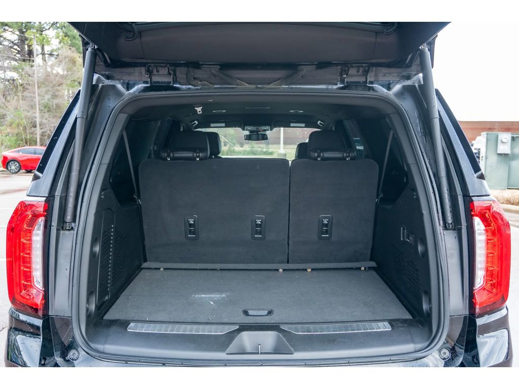 Used 2023 GMC Yukon Denali image 15