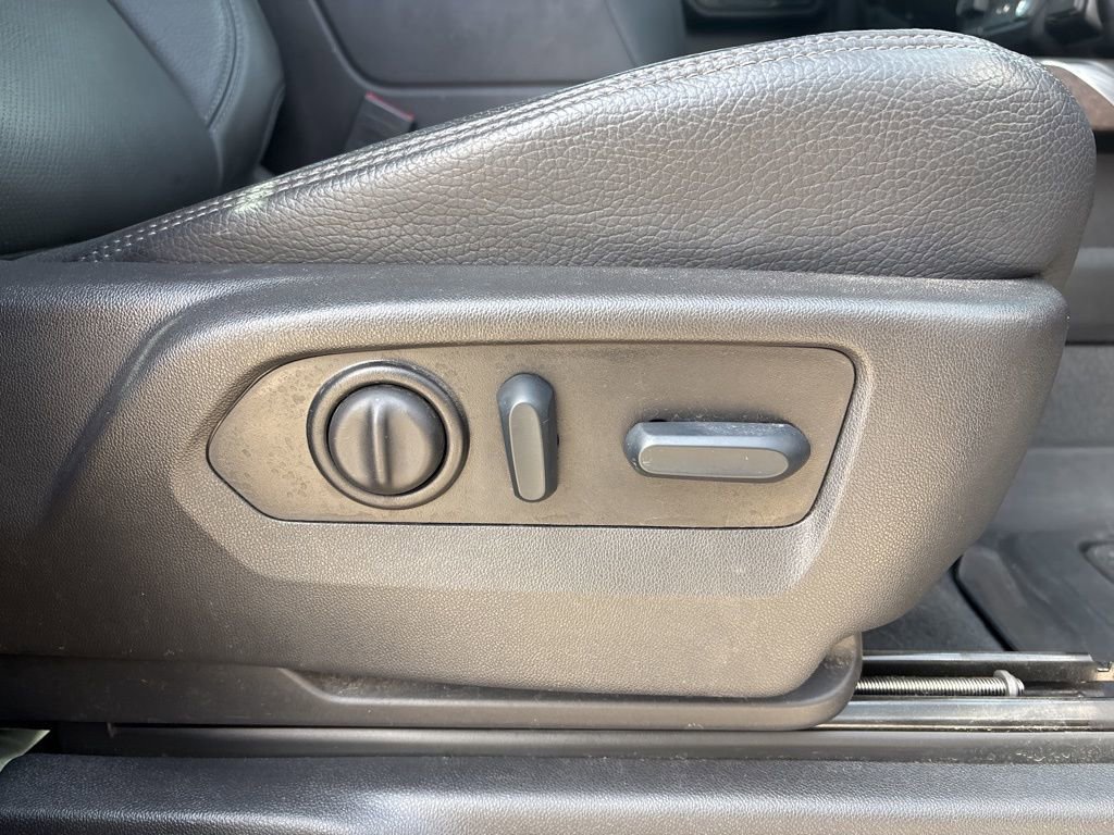 Used 2023 GMC Sierra 2500 Denali w/ Denali Black Diamond Edition image 31