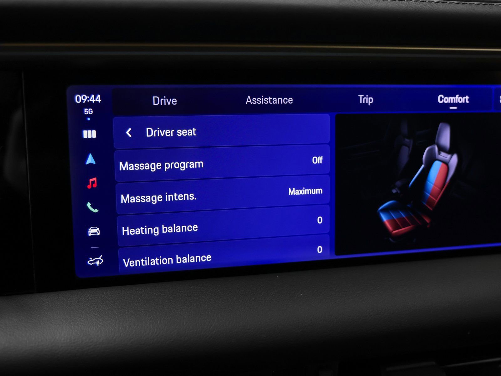 New 2025 Porsche Macan 4S Electric image 41