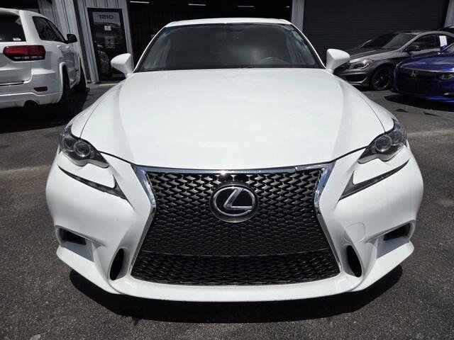 Used 2016 Lexus IS 200t w/ F Sport Package RWD image 2