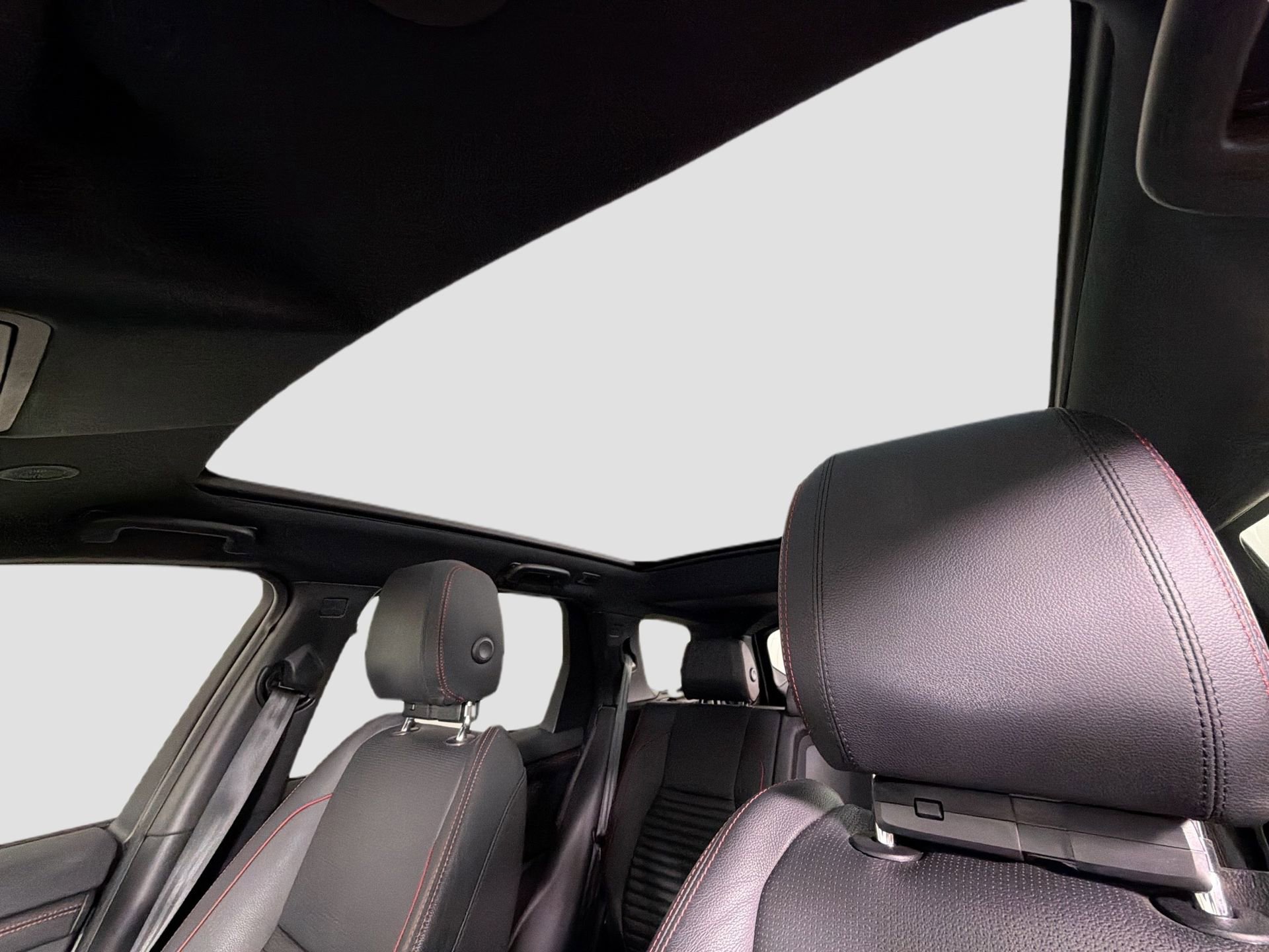 Used 2022 Land Rover Discovery Sport S R-Dynamic image 24