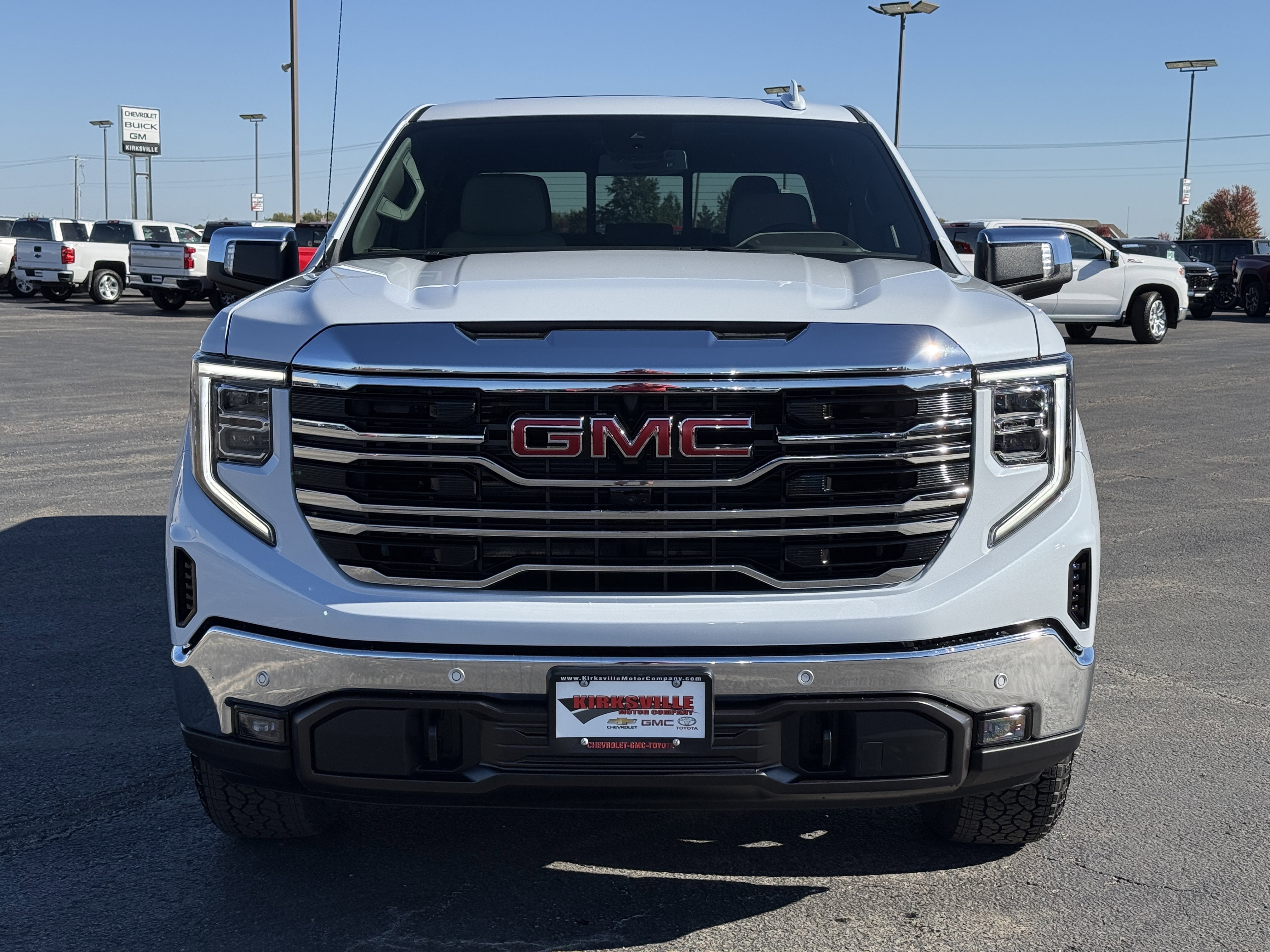 New 2026 GMC Sierra 1500 SLT w/ SLT Premium Plus Package image 8