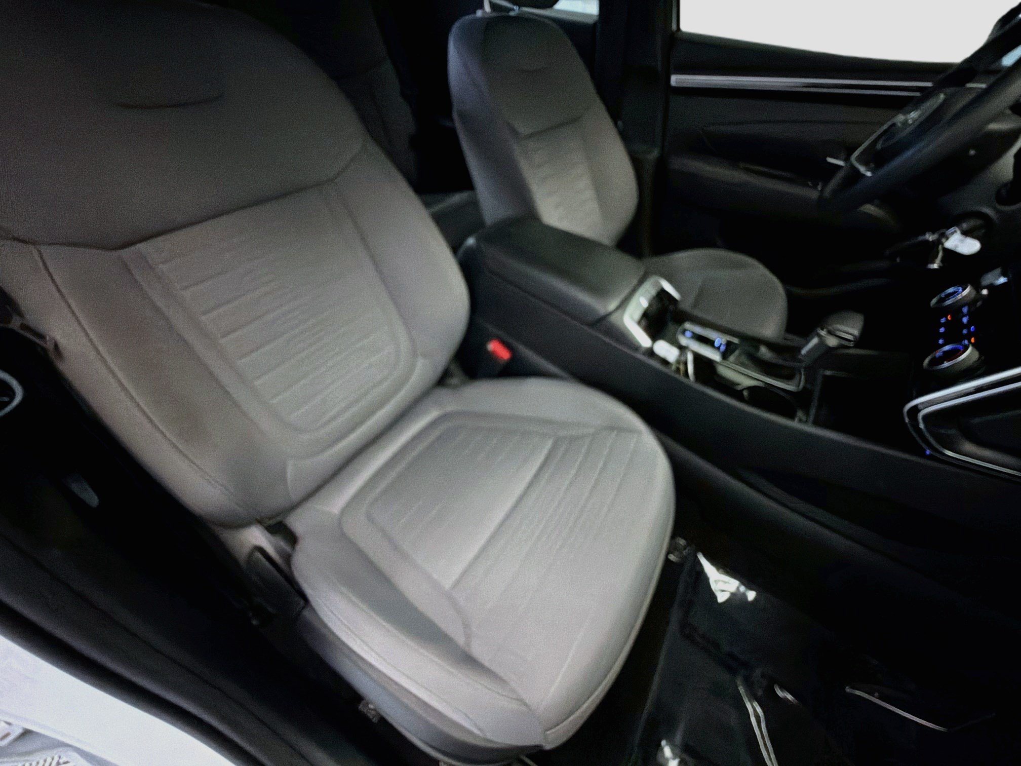 Used 2022 Hyundai Santa Cruz SE AWD/4WD image 16