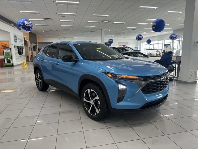 Certified 2025 Chevrolet Trax RS w/ Driver Confidence Package image 11