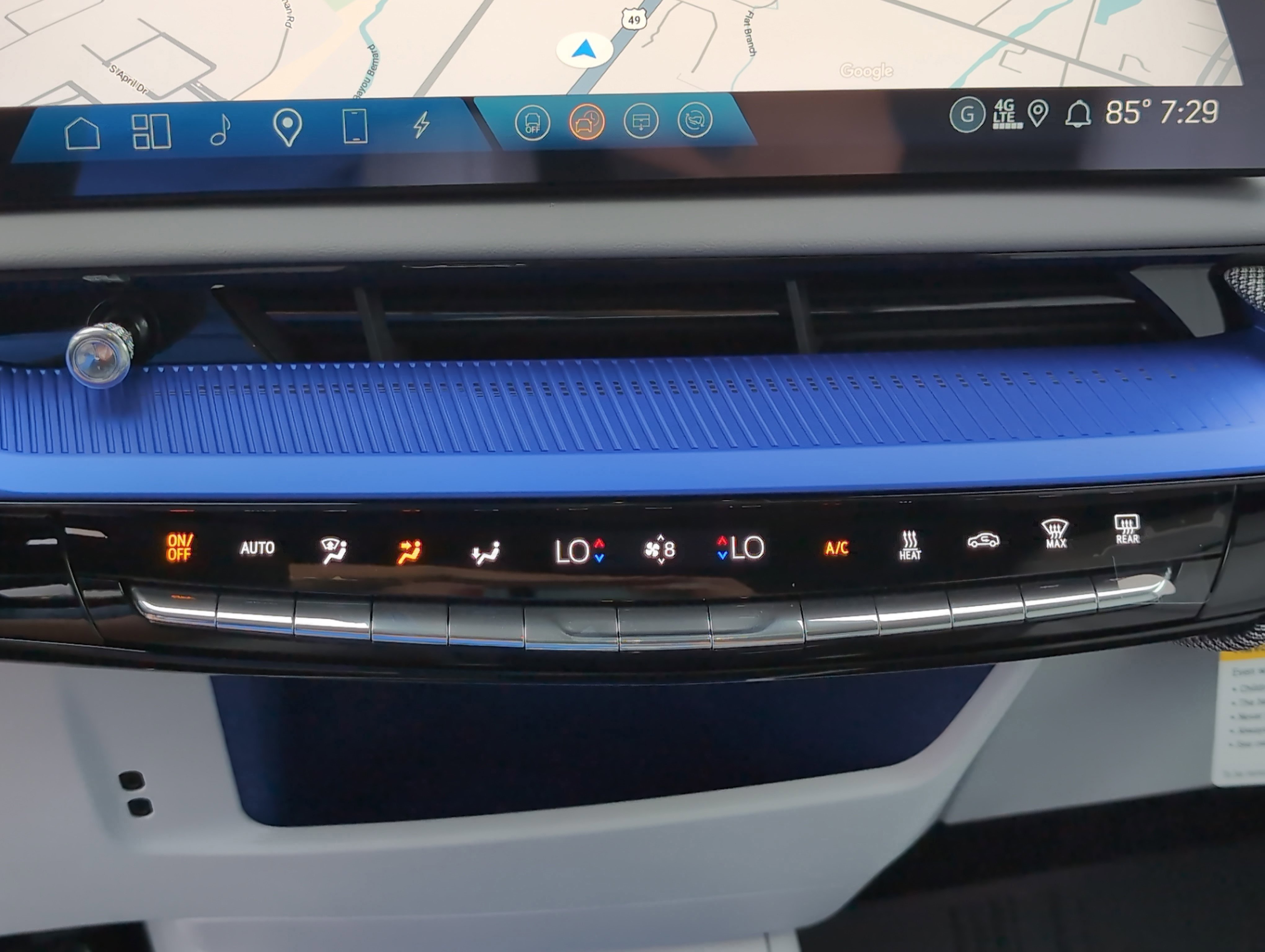 New 2025 Cadillac Optiq Sport 1 w/ LPO, Floor Liner Package image 16