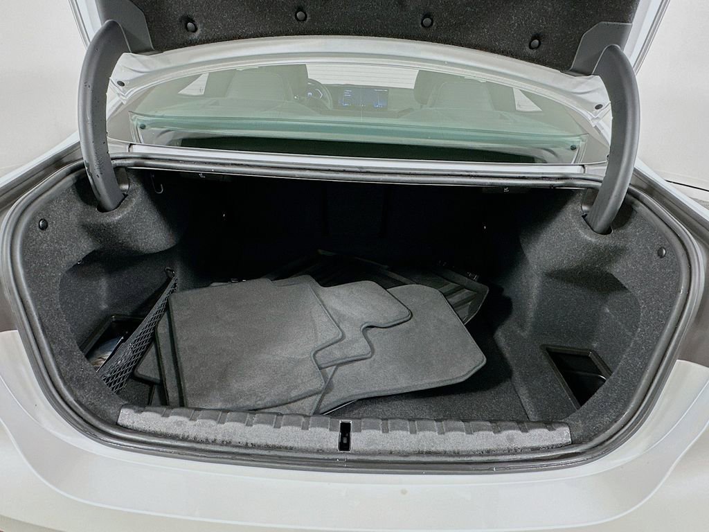 Used 2025 BMW 440i xDrive Coupe w/ Parking Assistance Package image 27