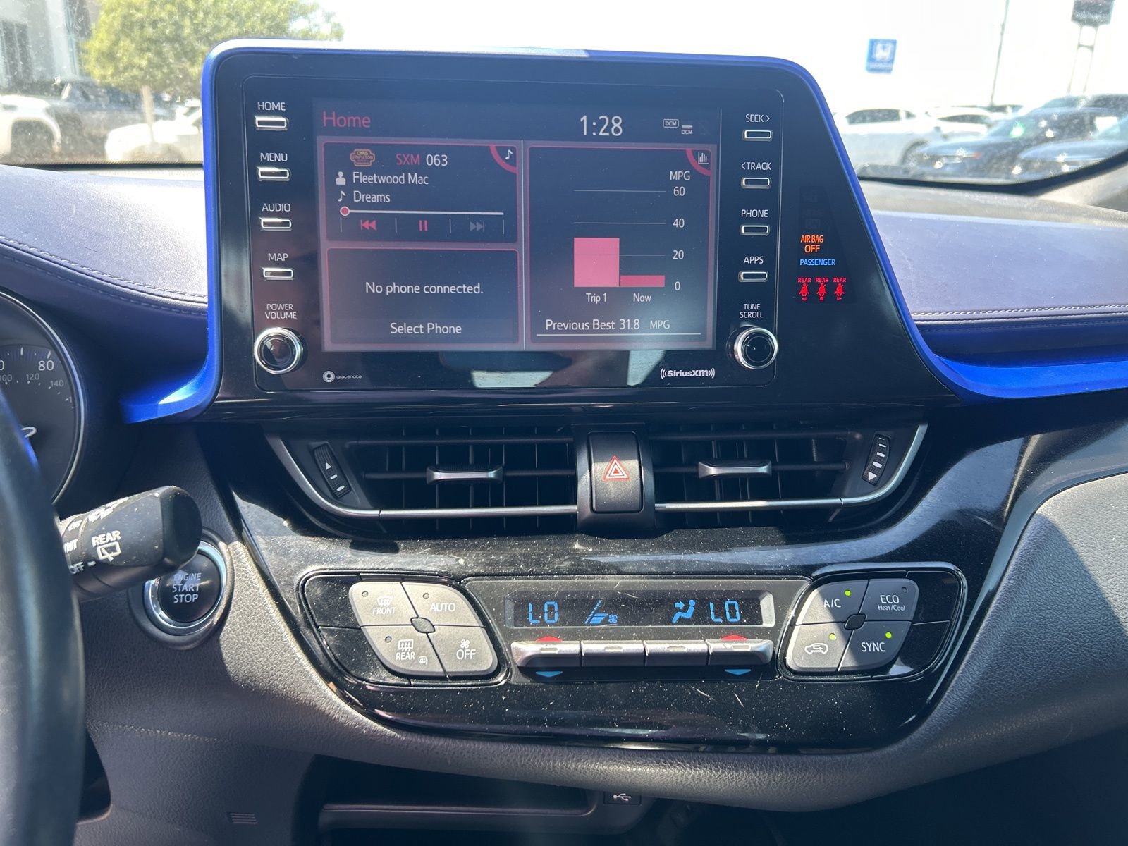 Used 2020 Toyota C-HR XLE FWD image 16