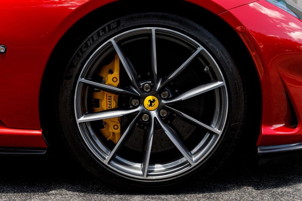 Used 2023 Ferrari 812 GTS RWD image 39
