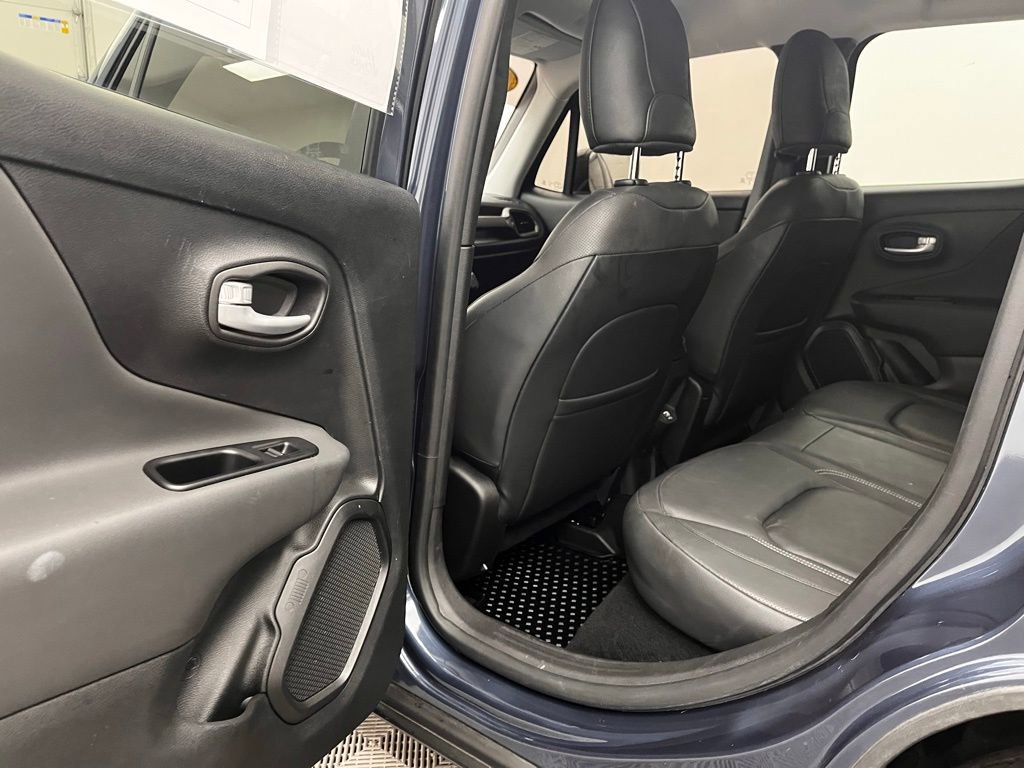 Used 2023 Jeep Renegade Limited image 28