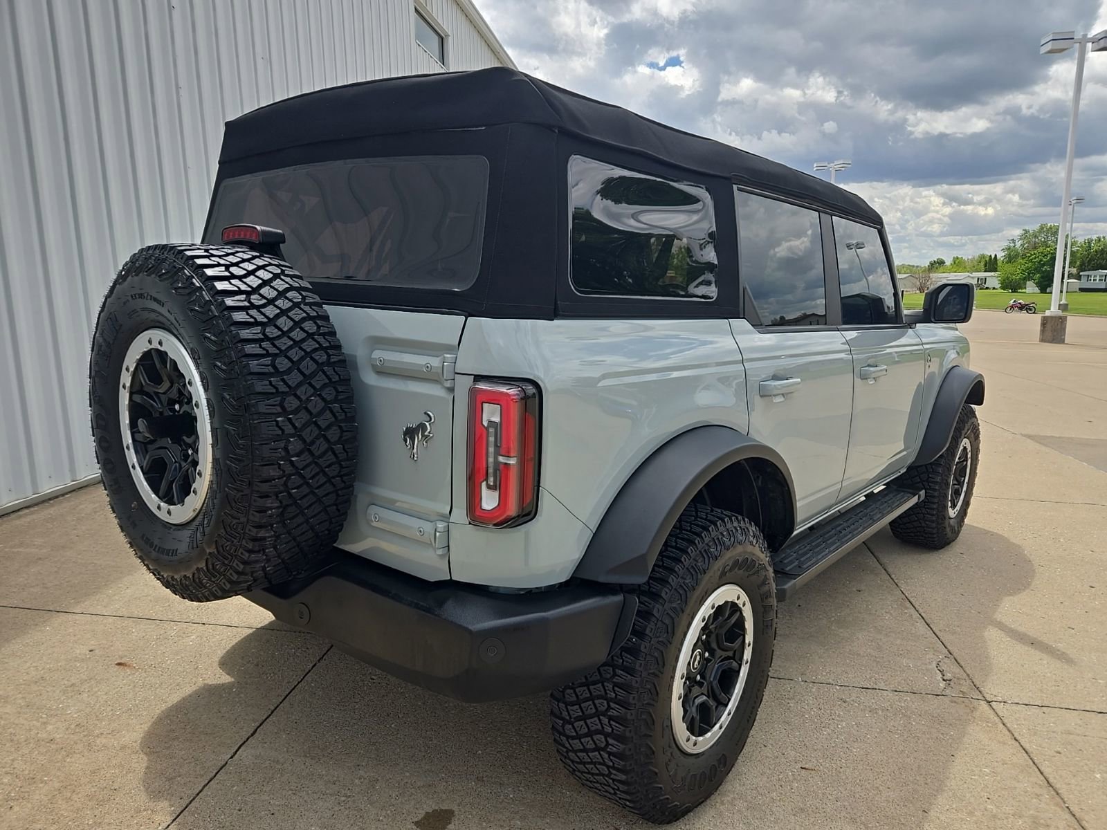 Used 2024 Ford Bronco Outer Banks w/ Sasquatch Package AWD/4WD image 7