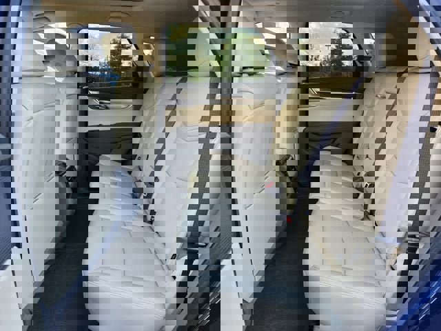 Used 2024 Cadillac XT5 Premium Luxury w/ Technology Package image 14