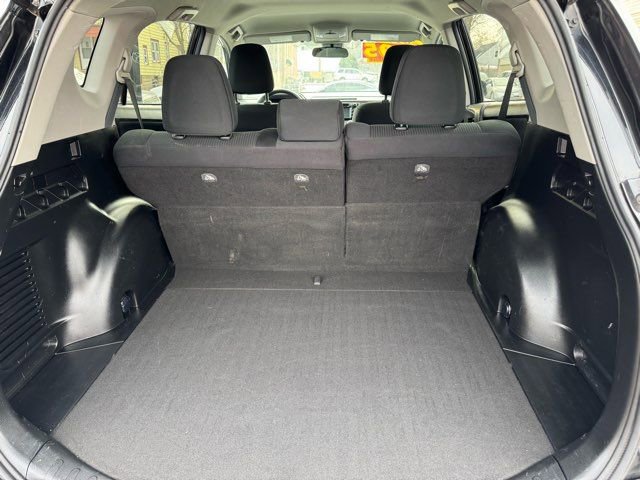 Used 2017 Toyota RAV4 LE AWD/4WD image 25