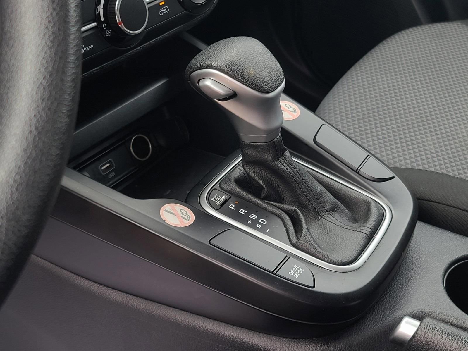 Used 2023 Kia Soul LX image 9