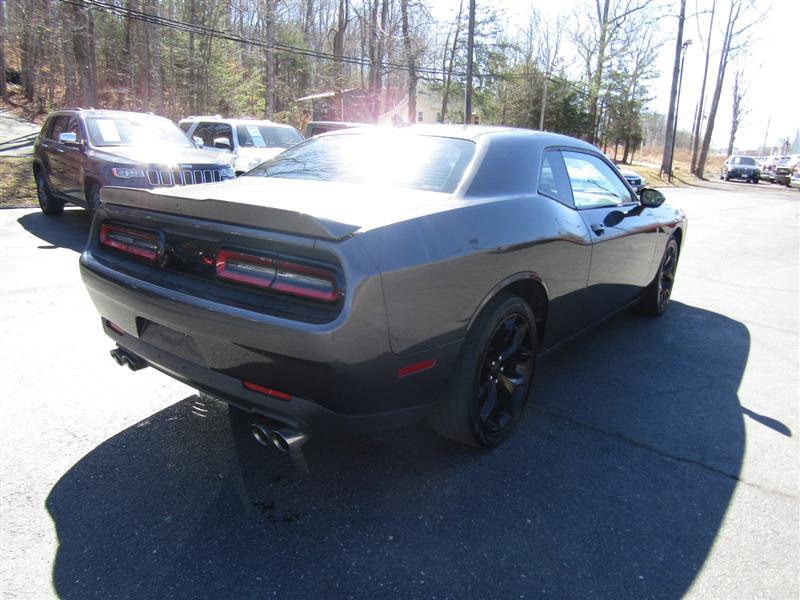 Used 2015 Dodge Challenger SXT Plus w/ Driver Convenience Group image 5