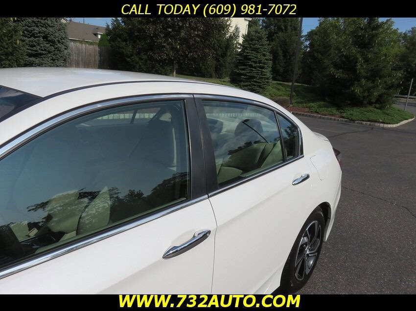 Used 2017 Honda Accord LX image 28