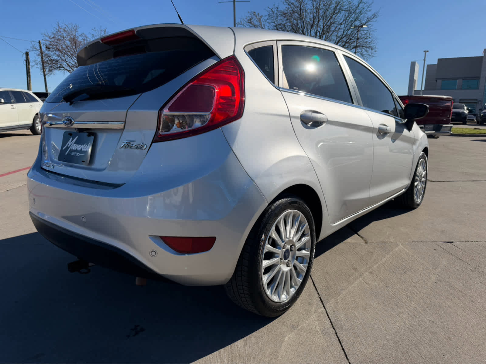 Used 2014 Ford Fiesta Titanium image 4