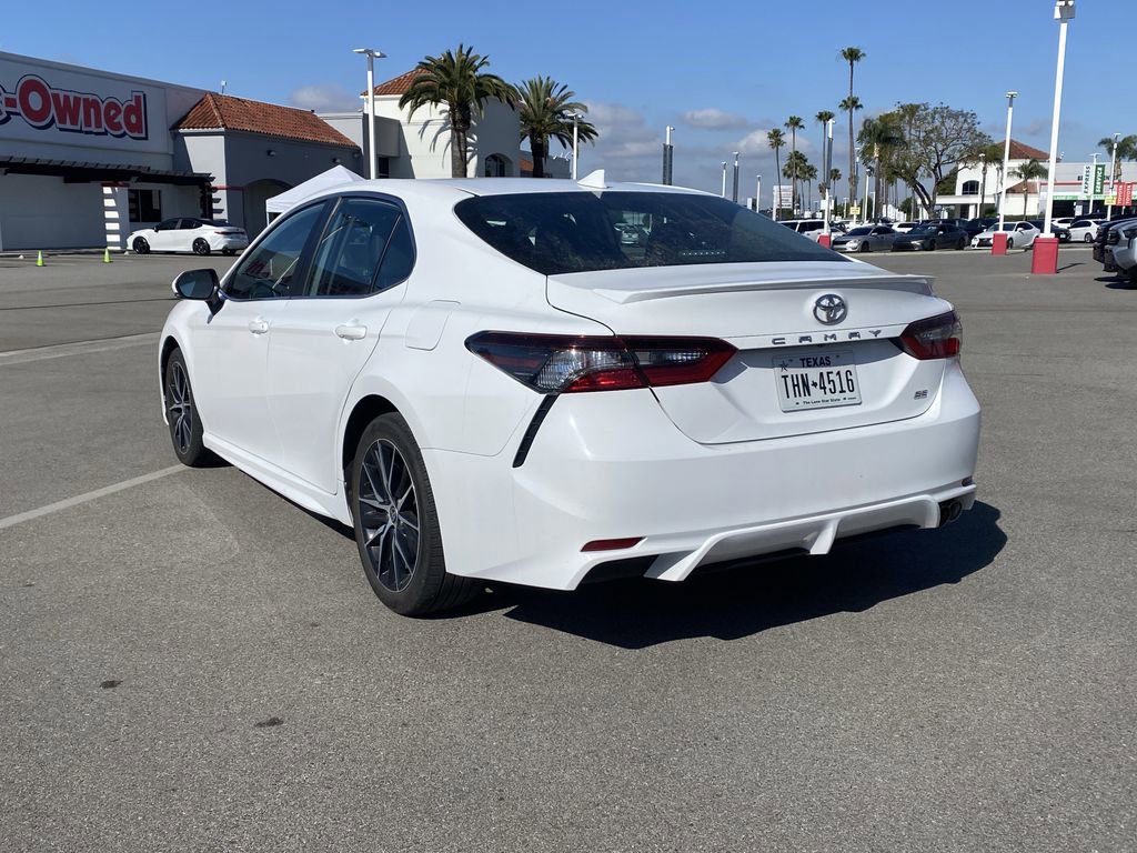 Certified 2023 Toyota Camry SE FWD image 4