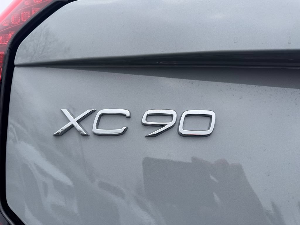 New 2026 Volvo XC90 B6 Plus w/ Protection Package Premier AWD/4WD image 9