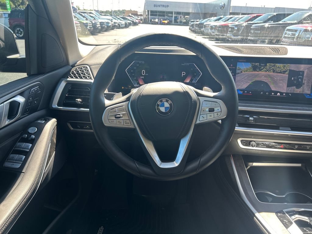 Used 2024 BMW X7 xDrive40i AWD/4WD image 16
