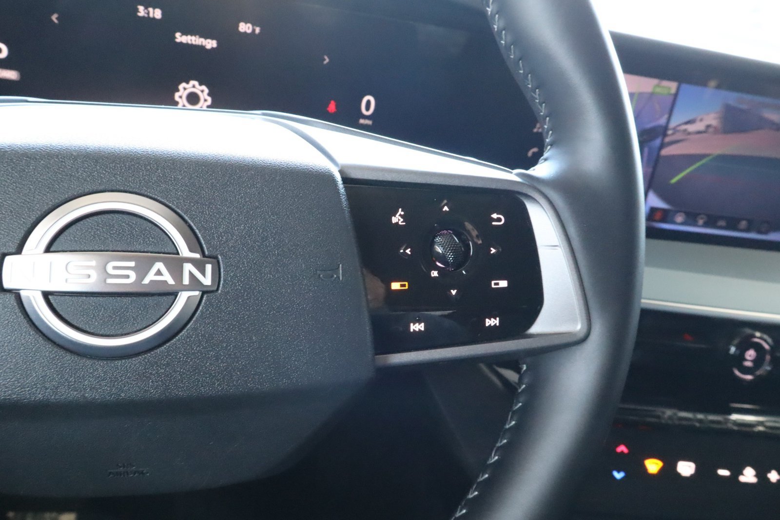 Used 2025 Nissan Murano Platinum w/ Cargo Package AWD/4WD image 25