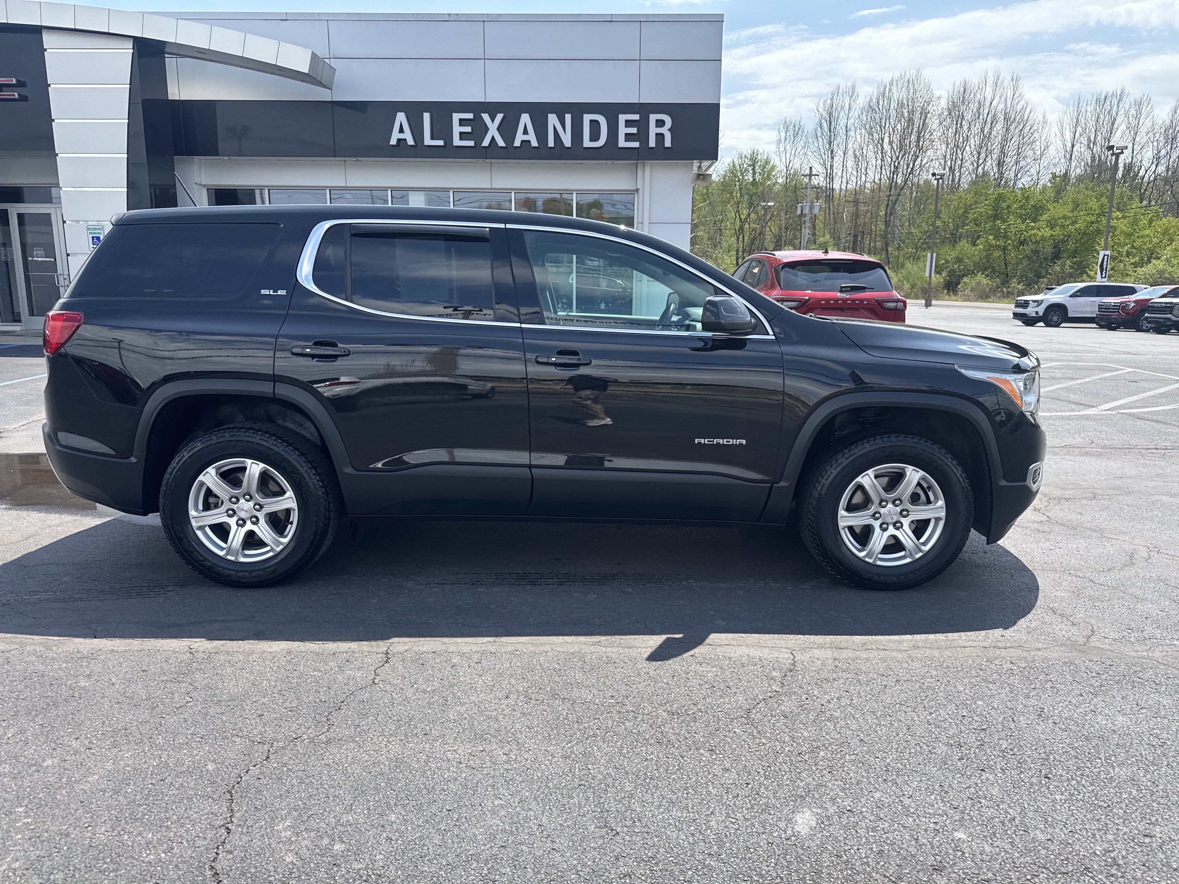 Used 2019 GMC Acadia SLE AWD/4WD video 2