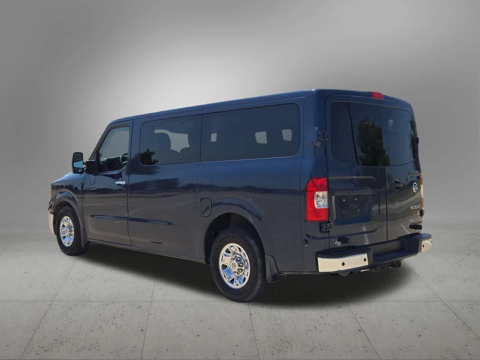 Used 2019 Nissan NV 3500 SL RWD image 4