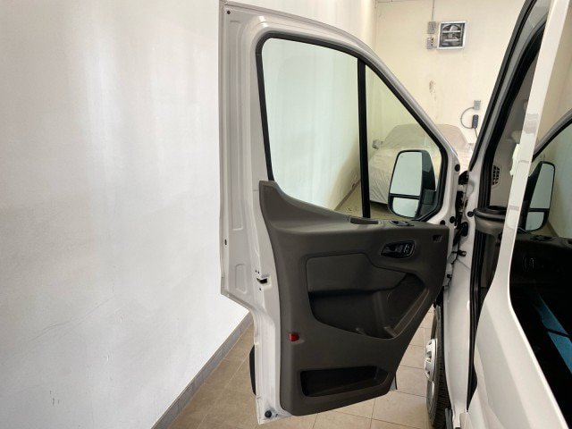 Certified 2024 Ford Transit 350 XL AWD/4WD image 15