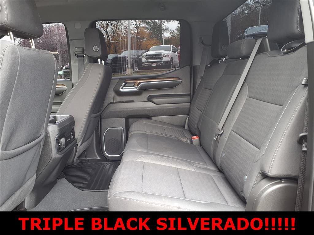 Used 2023 Chevrolet Silverado 1500 RST AWD/4WD image 8