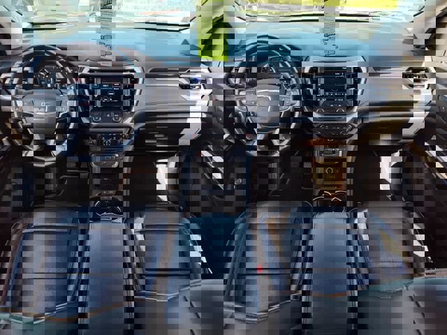 Used 2022 GMC Acadia AT4 w/ Preferred Package image 24