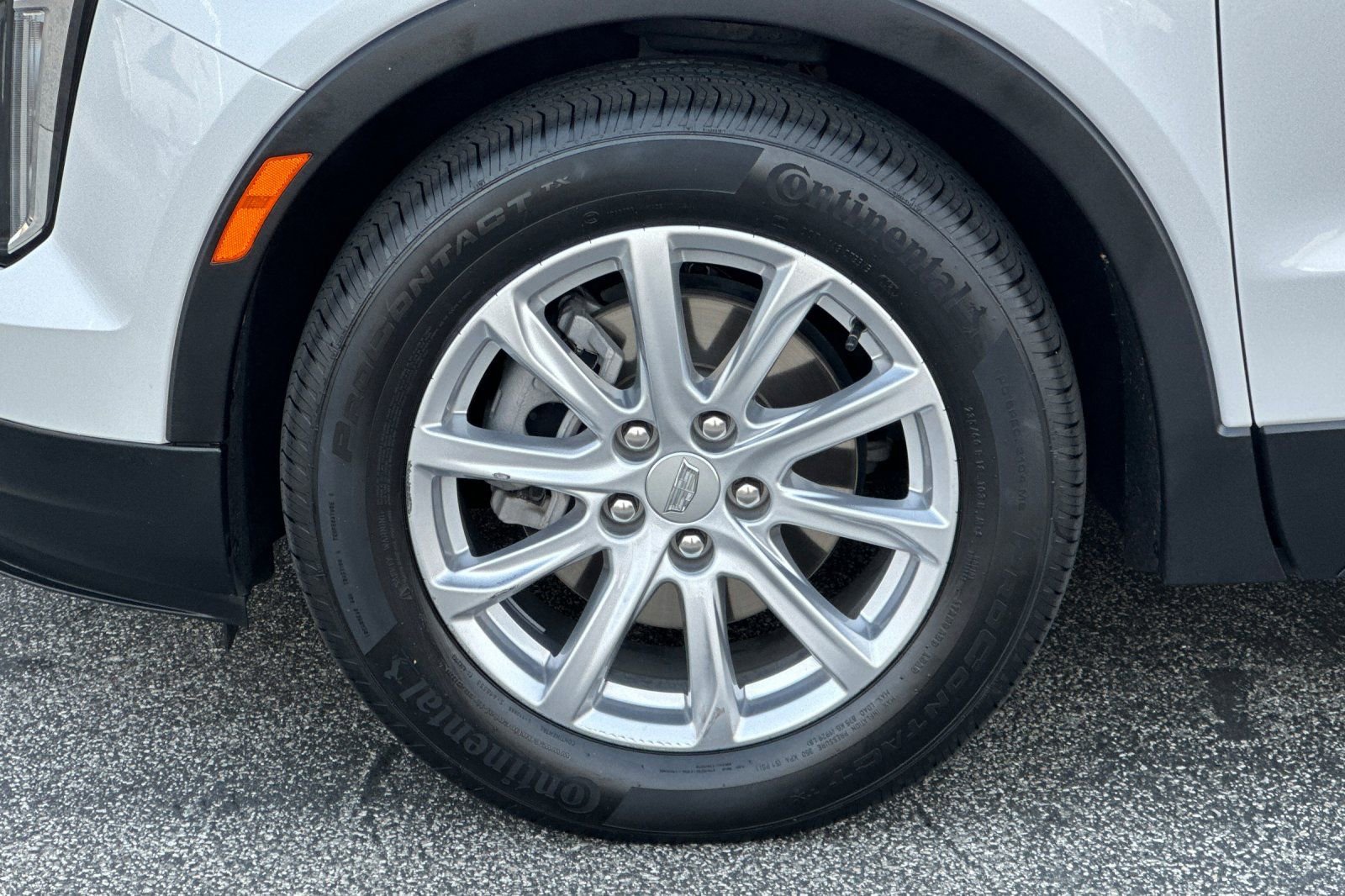 Certified 2023 Cadillac XT4 Luxury w/ Cold Weather Package FWD image 36