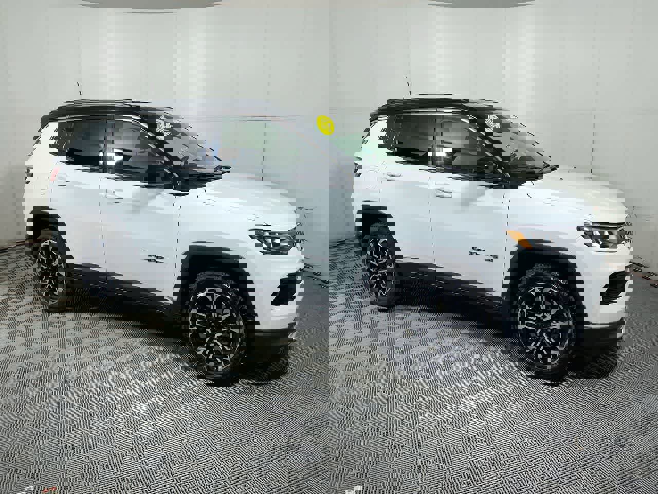 Used 2024 Jeep Compass Limited image 15