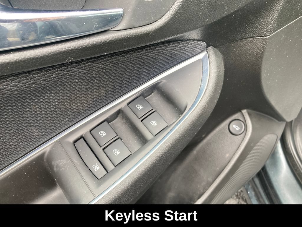 Used 2017 Chevrolet Cruze LT w/ Convenience Package FWD image 14