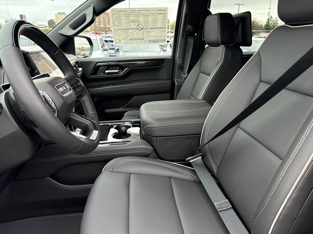 New 2026 GMC Yukon XL Elevation w/ Elevation Premium Package image 5