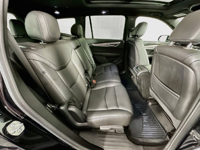 Used 2024 Cadillac XT6 Luxury AWD/4WD image 30