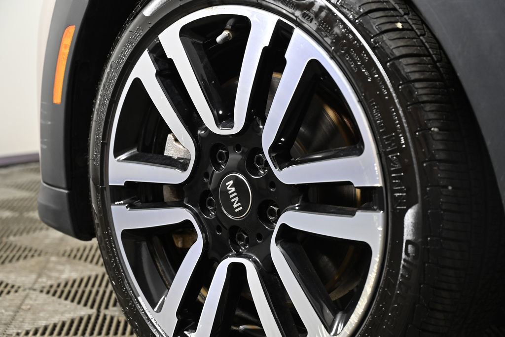 Used 2023 MINI Cooper S w/ Signature Upholstery Package image 39