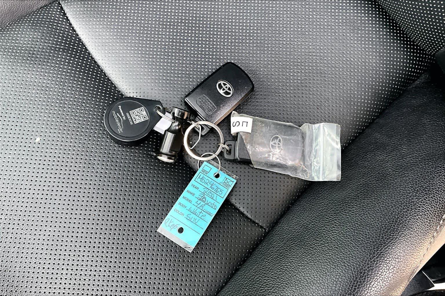 Used 2021 Toyota 4Runner Limited RWD image 15