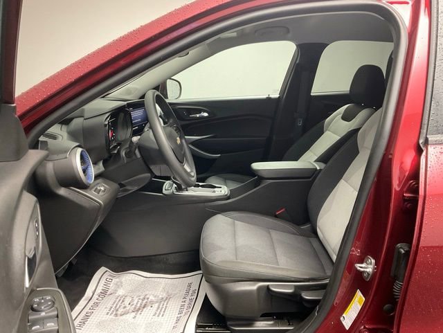 Certified 2024 Chevrolet Trax LS w/ LS Convenience Package FWD image 14