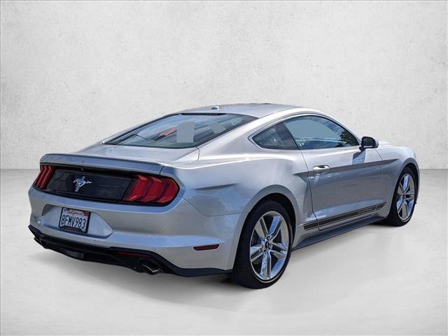 Used 2018 Ford Mustang Premium w/ Equipment Group 201A RWD image 4