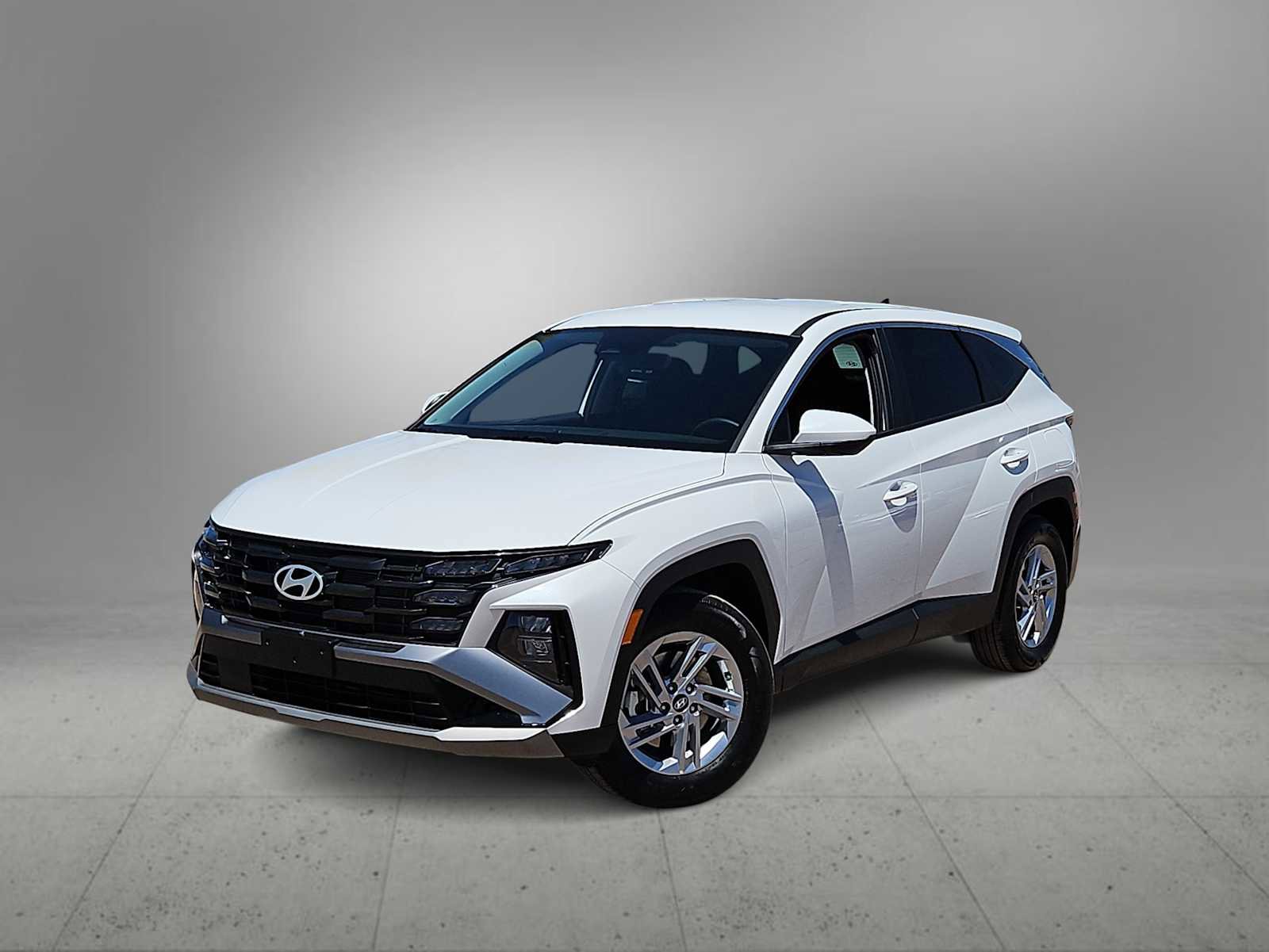 Certified 2026 Hyundai Tucson SE FWD image 1