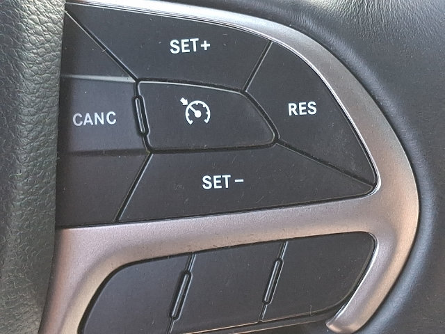 Used 2019 Jeep Grand Cherokee Limited AWD/4WD image 22