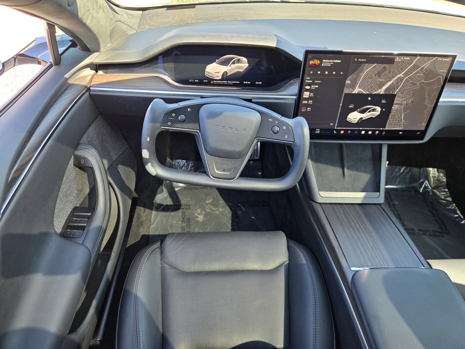 Used 2023 Tesla Model S AWD/4WD image 11