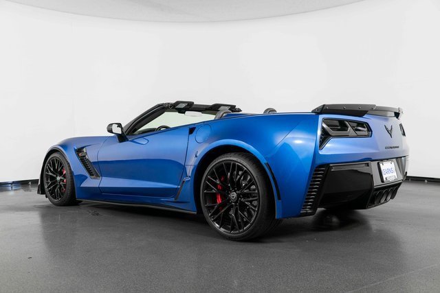 Used 2015 Chevrolet Corvette Z06 w/ 3LZ Preferred Equipment Group image 6