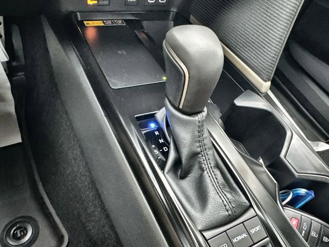 Used 2026 Toyota Camry SE Nightshade w/ Multimedia Upgrade Package image 27