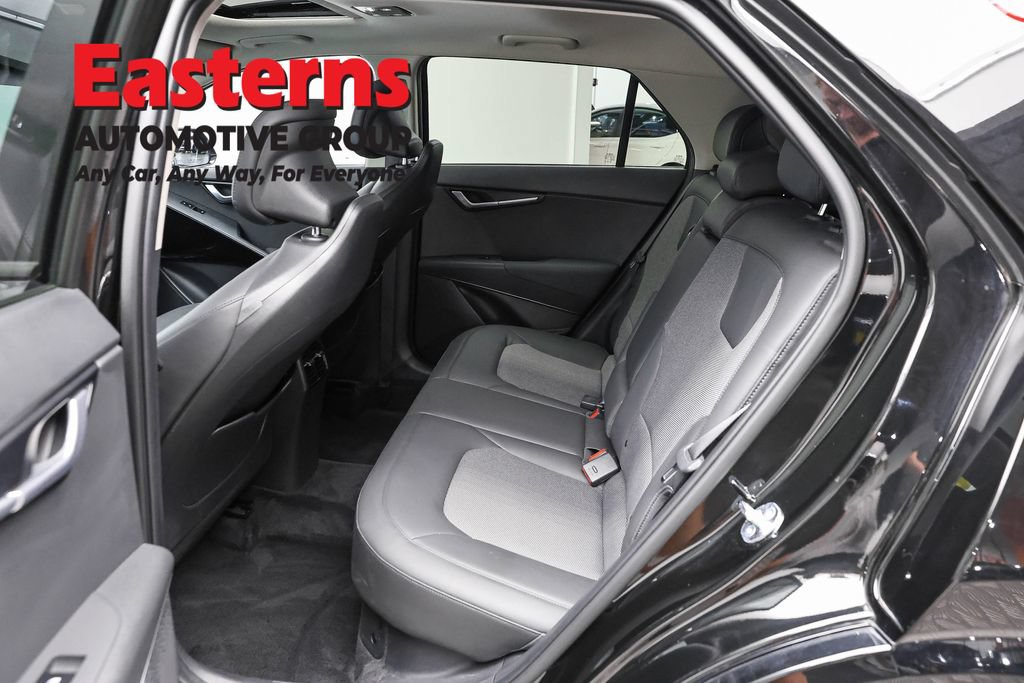 Used 2023 Kia Niro EX Touring FWD image 21