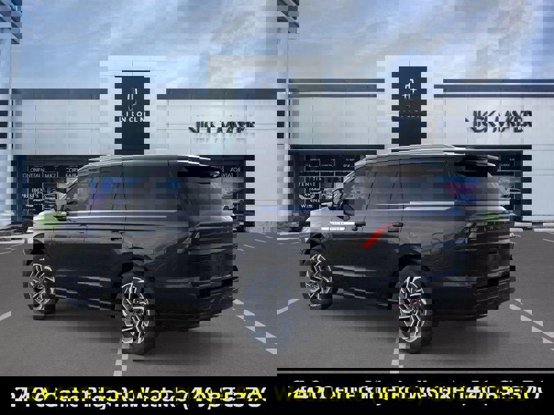 New 2026 Lincoln Navigator Reserve image 4