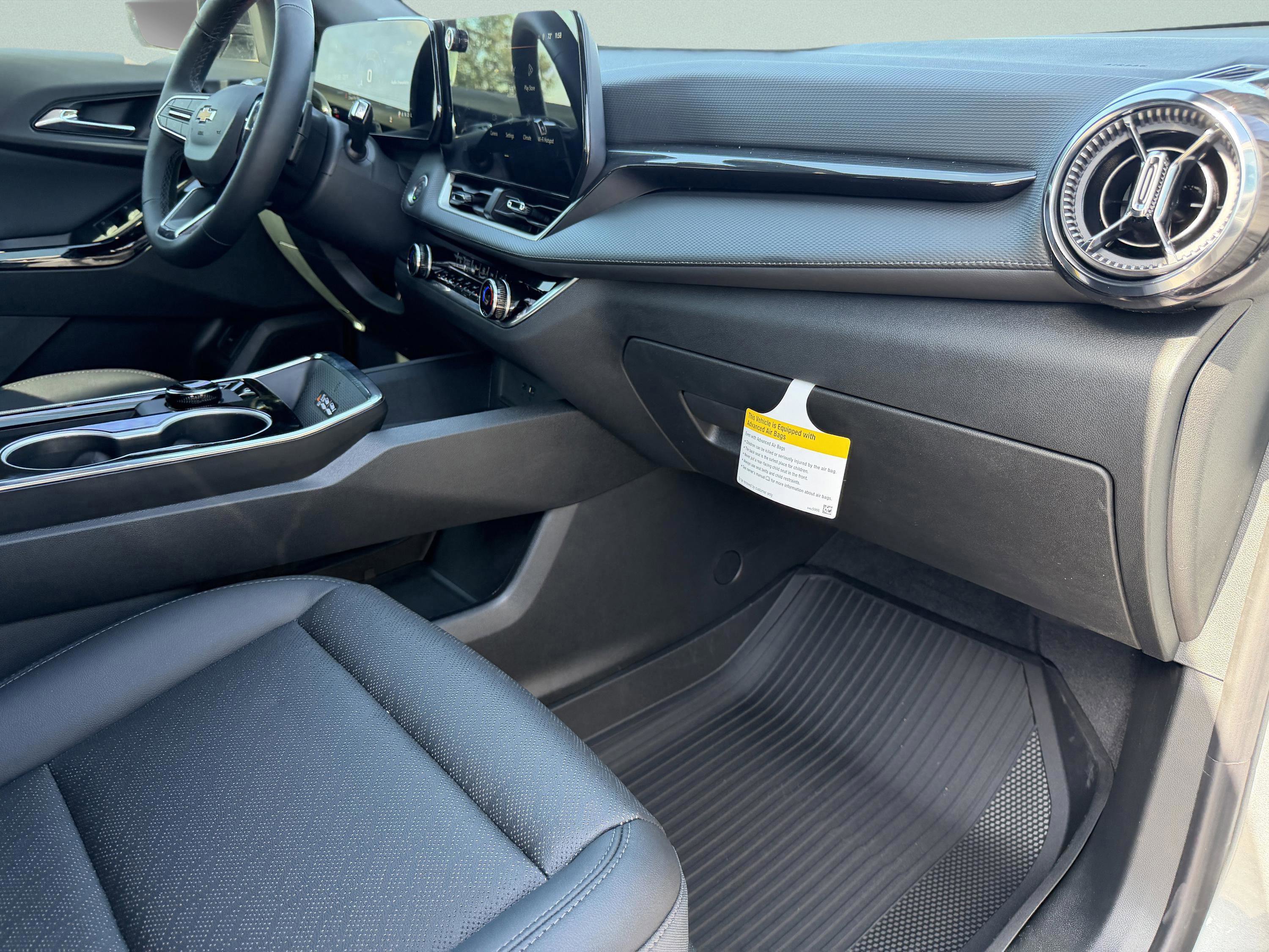 New 2026 Chevrolet Equinox LT w/ Convenience Package II image 39